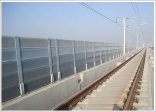 ���F����